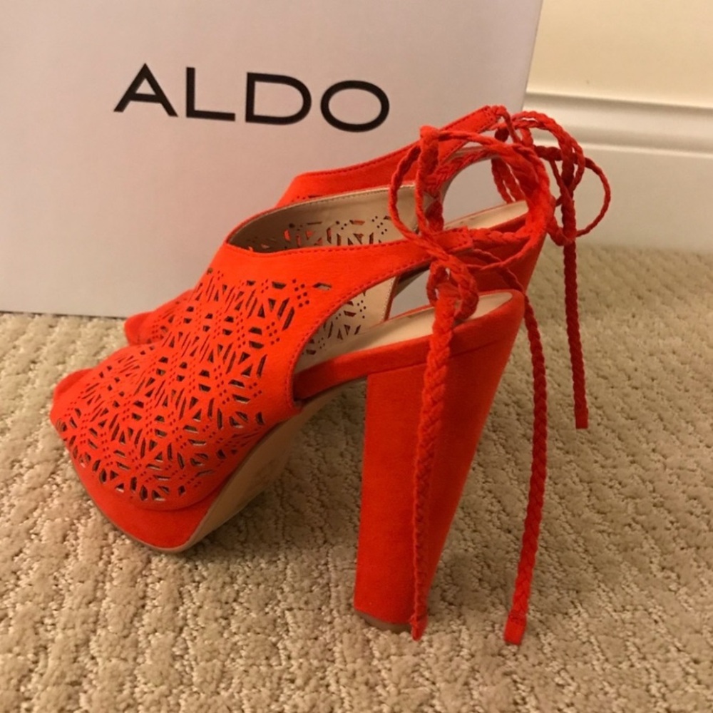 NWT Aldo Suede Sapardanis Platform Spade Ankle Tie Sandals